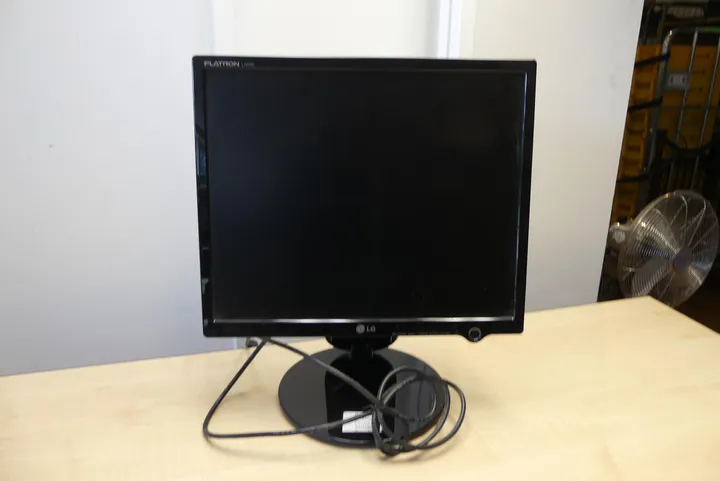 LG - Monitor Modell: Flatron L1972H
